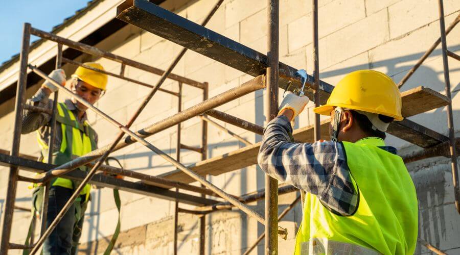 Professional residential roofers in Tallula, IL